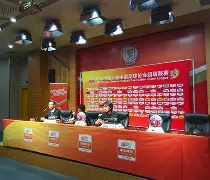 开云中国-瓦伦西亚迎中超关键赛，赛后篮板制胜，话题不断，临场指挥获称赞