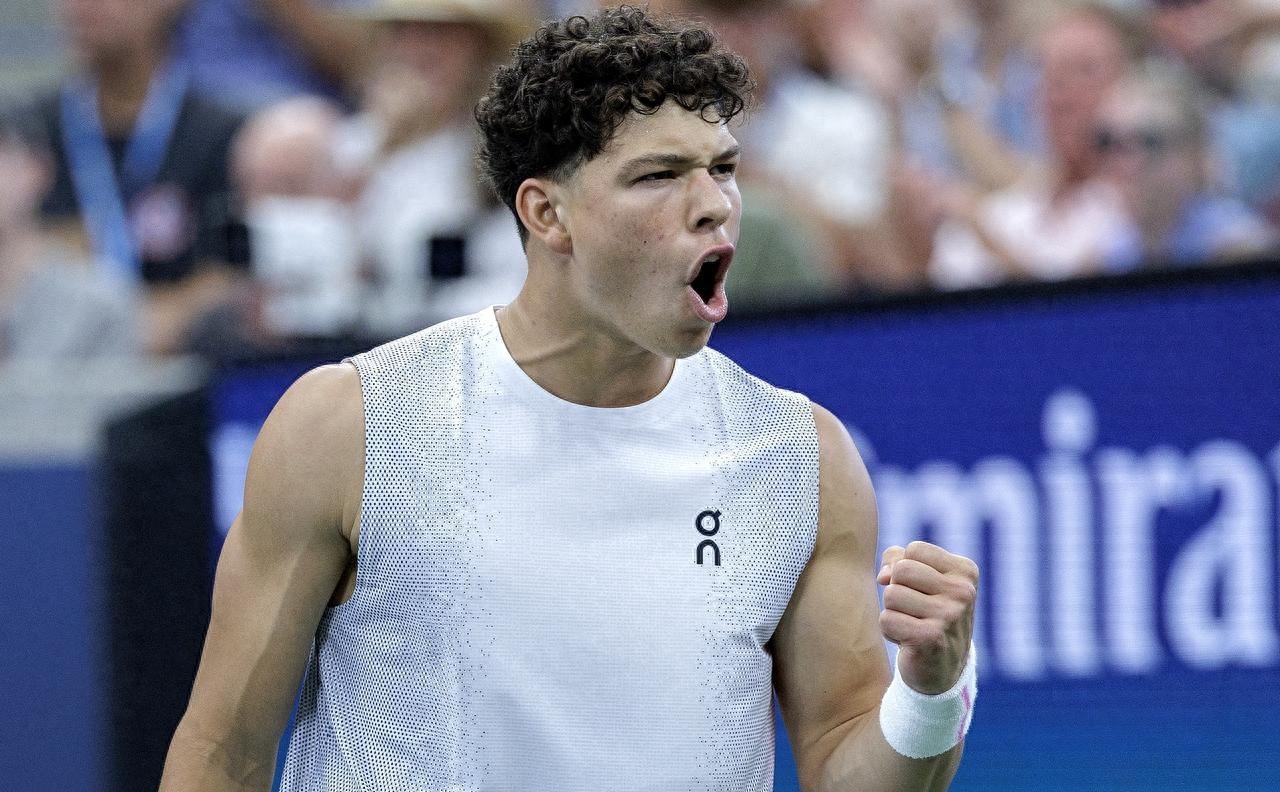 开云中国-萨克拉门托国王窗口期回应争议，志在NBA季后赛名次提升，气氛紧张，团队化学反应显著