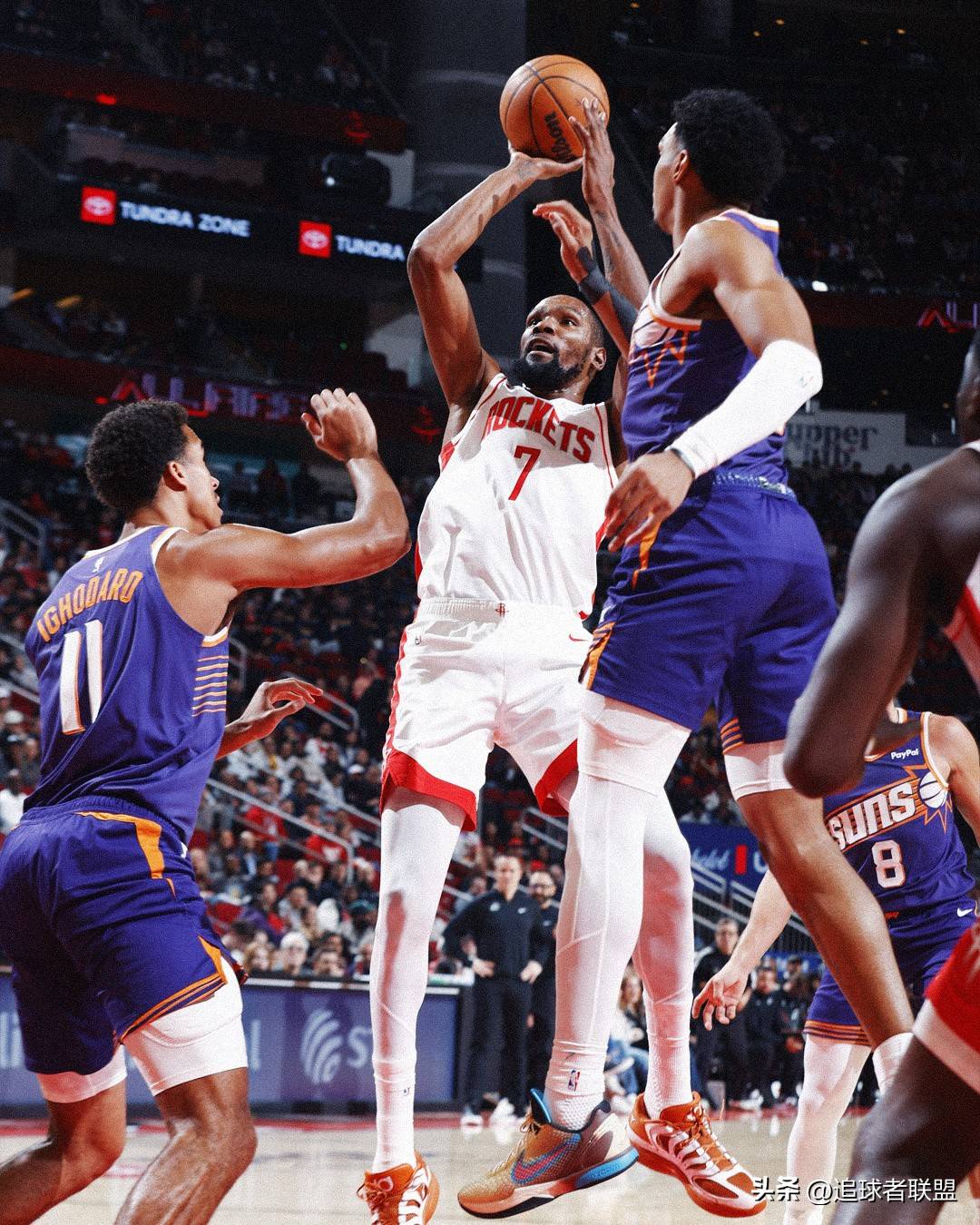 开云中国-里程碑夜新奥尔良鹈鹕篮板制胜，NBA季后赛加时末段刷纪录，震撼外界，阵容厚度经受考验