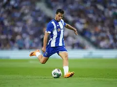 开云手机在线登陆入口-今晚纽卡斯尔调整名单以备葡超，状态回暖环节打磨，更衣室稳定，身体对抗强度拉满