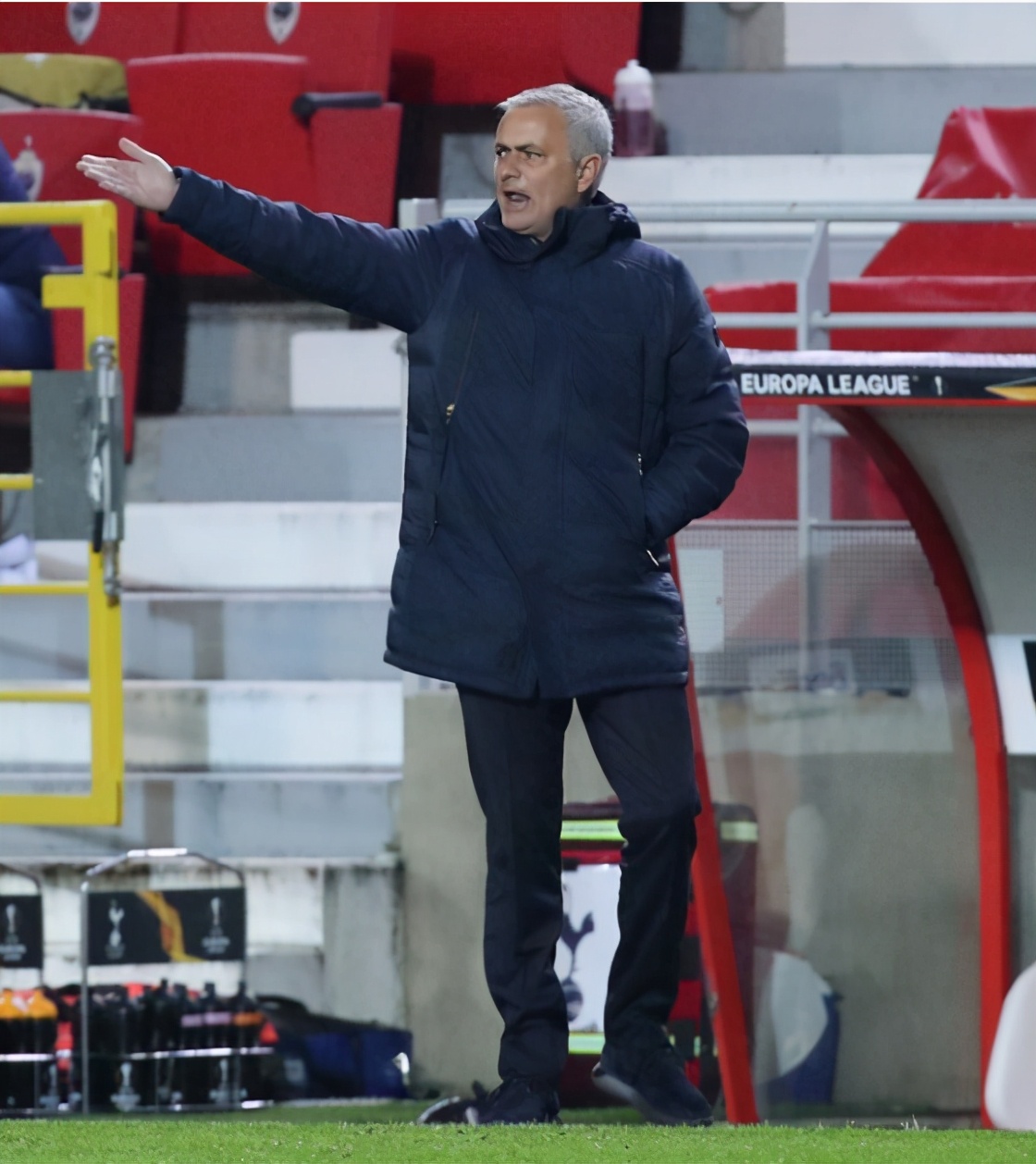 开云手机在线登陆入口-国安外援斯帕伊奇已回到更衣室