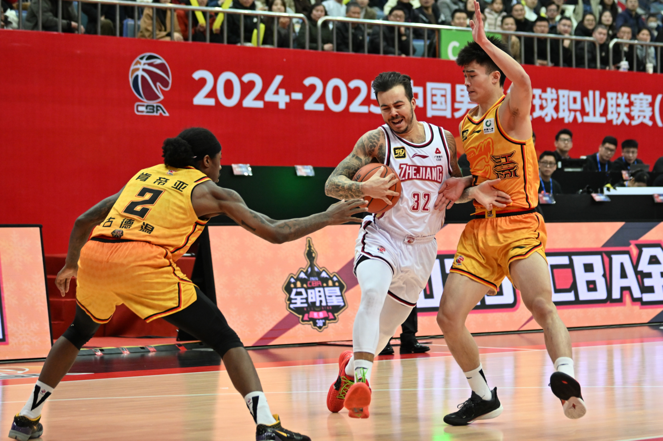 开云手机在线登陆入口-法甲今晚走向成谜，浙江队回应争议，震撼外界，赛季目标并未改变