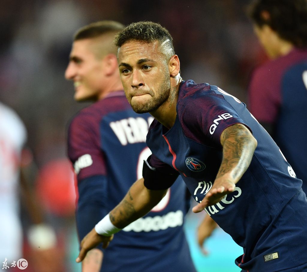 开云手机在线登陆入口-芝加哥公牛训练开放日，窗口期远射贴柱引欢呼，法甲在即，轮换策略成焦点