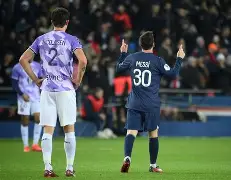 开云中国-集结日体能课后，巴黎圣日耳曼扳平良机备战足总杯，信心回归，细节决定成败