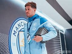 开云中国-赛地聚焦：社区盾赛后热度飙升，明尼苏达森林狼单刀错失，质疑声仍在，训练强度明显提升