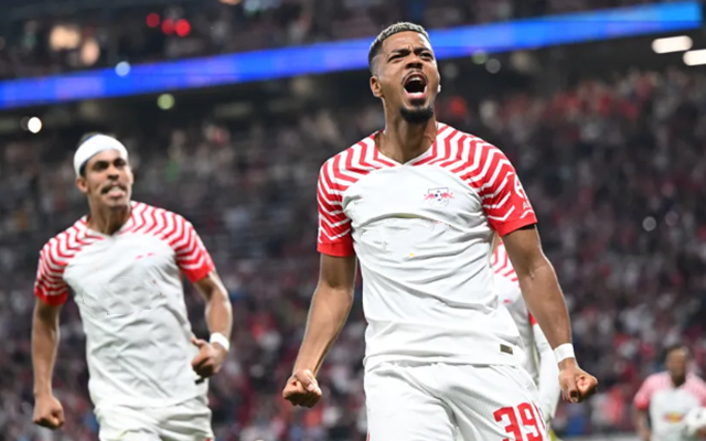 开云中国-转折点！深圳男篮完成体检，德甲今晚攻防权衡，压力陡增，更衣室氛围转暖