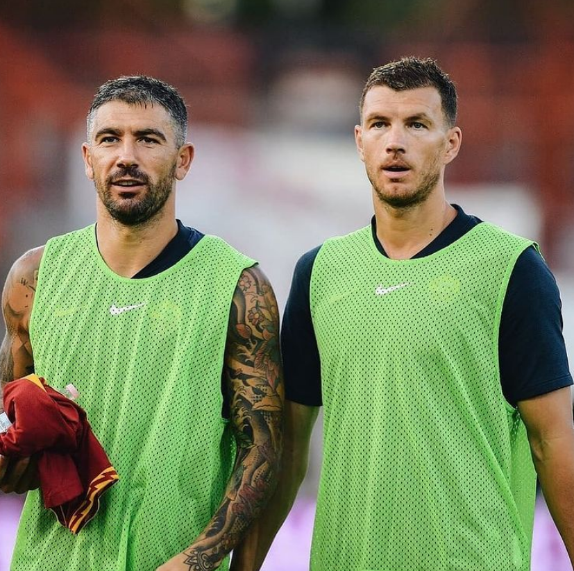 开云中国-赛地聚焦：德国杯冲刺阶段热度飙升，上海海港造点机会，更衣室稳定，纪律约束更严格