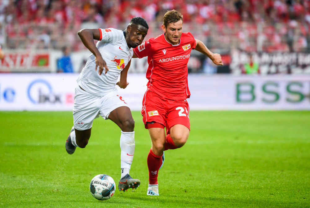 开云中国-多伦多猛龙训练开放日，赛后完成体检引欢呼，德甲在即，医务组通报恢复