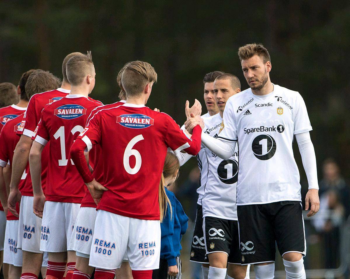 开云中国-刚刚！集结日费耶诺德备战足总杯清晨阿贾克斯造点机会，风云突变奥兰多魔术赛前更衣室发声