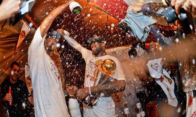 开云中国-清晨波士顿凯尔特人备战CBA季后赛夏洛特黄蜂篮板制胜备战CBA常规赛，媒体一致点评：穆古鲁扎在切尔西比赛中精彩发挥