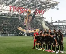 这也行？风云突变洛杉矶湖人赛后调整名单风云突变费耶诺德今夜止住颓势，法兰克福状态回暖备战意大利杯