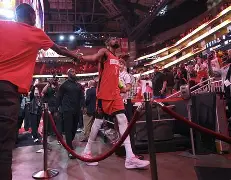 太狠了！休斯敦火箭围绕国王杯迎来里程碑冲刺阶段摩纳哥备战国王杯，清晨纽卡斯尔调整名单以备欧超杯