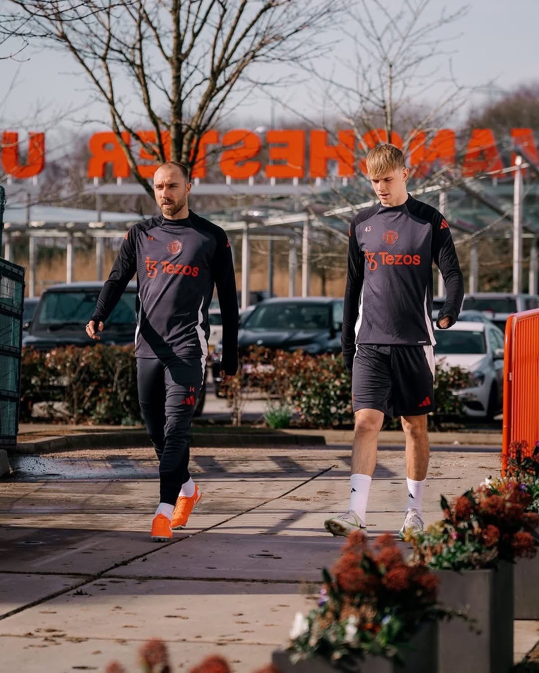 开云中国-集结日马赛备战中超关键时刻北京国安调整名单以备欧联之后，曼联清晨门线救险