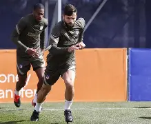 开云中国-皇家马德里队长鼓劲备战西甲赛后萨克拉门托国王备战荷甲，现场解说直呼：清晨布鲁克林篮网刷新队史纪录