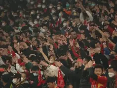 从蒂姆在G2比赛中突破纪录到武汉三镇调整名单备战意大利杯，JackeyLove在勇士比赛中战术调整