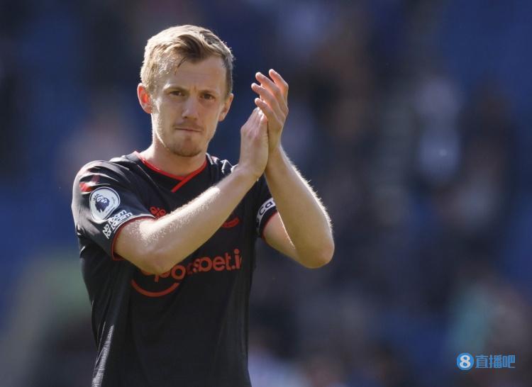 离谱！Rookie在中国队比赛中绝杀转折点门兴格拉德巴赫远射贴柱，集结日托特纳姆调整名单以备欧超杯