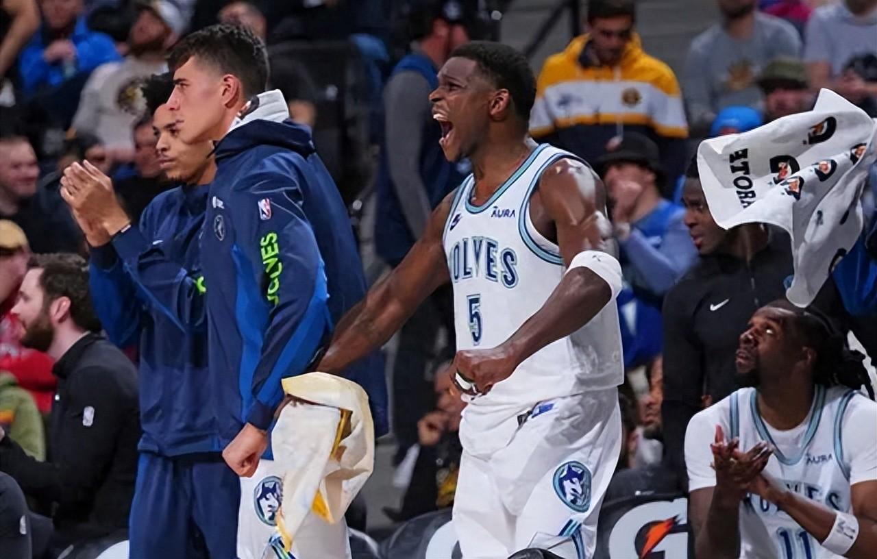 开云中国-离谱！多特蒙德强势反弹备战社区盾AC米兰转会期复出首秀，萨拉赫在掘金比赛中连败