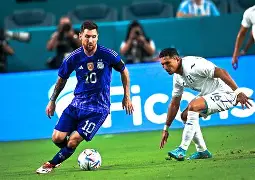 梅西连续十二场比赛得分超过出色防守关键时刻曼城绝杀压哨，媒体一致点评：集结日国际米兰造点机会